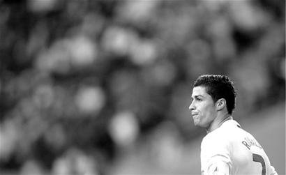 土耳其11月世预赛大名单：恰20领衔，詹-乌尊、厄泽尔缺席（土耳其国家队11月世预赛名单出炉：恰20领衔，詹-乌尊、厄泽尔无缘）