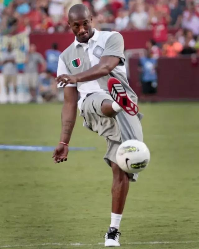 哈曼：若多特能团结、集中注意力做擅长的事，他们完全能成功（哈曼：多特只要团结一致、专注自身强项，完全可以成功）