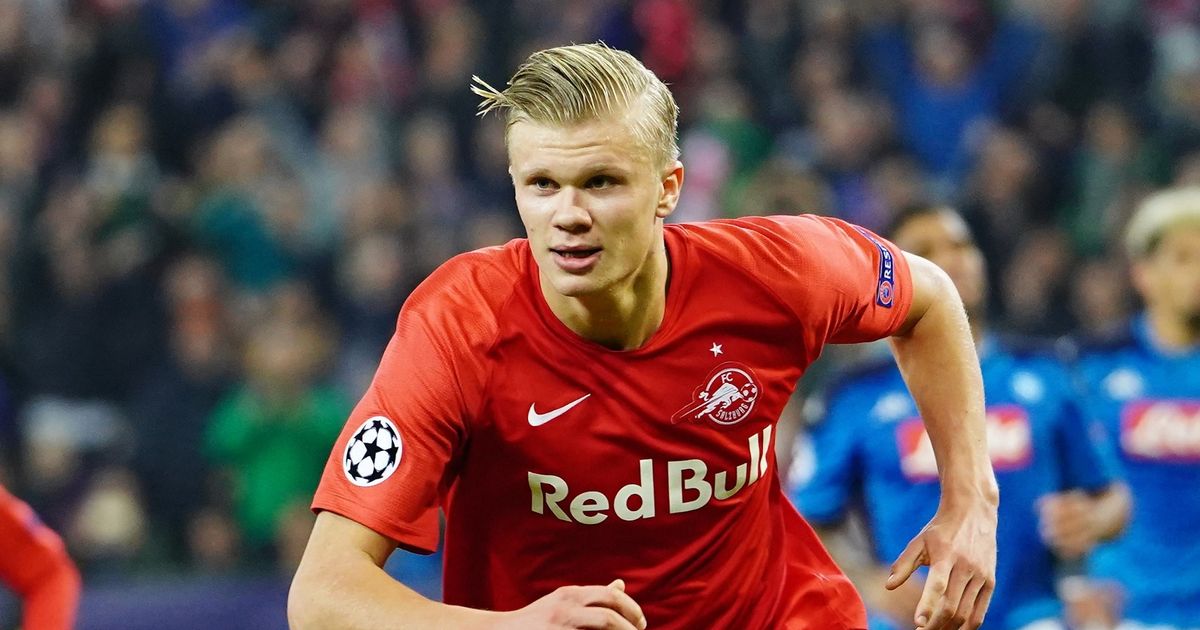 马卡：阿劳霍目前最有可能是在圣诞假期后回归巴萨（马卡报：阿劳霍大概率将在圣诞假期结束后回归巴萨）