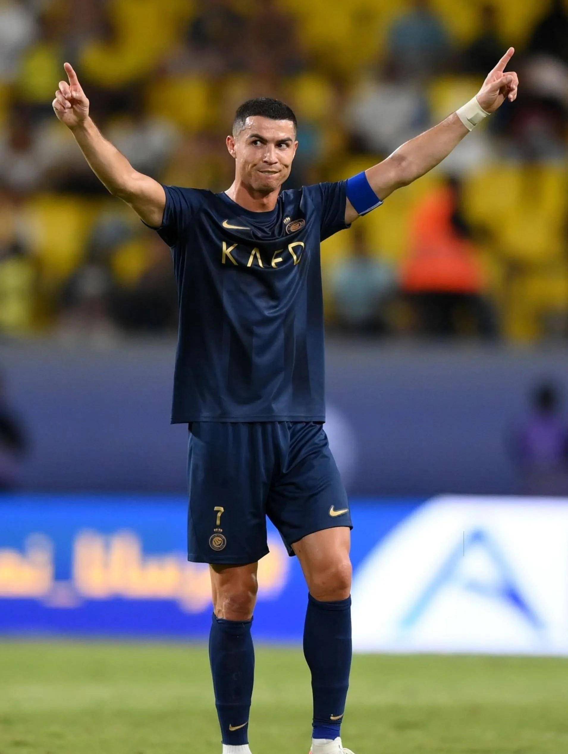 埃德尔：苏宁夺冠后张氏父子消失了，我们有好几个月没拿到工资（埃德尔称：苏宁夺冠后张氏父子不见踪影，我们已数月未领薪）