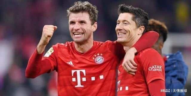 博努奇：我坚信加图索带领国家队走的是正确道路（博努奇力挺加图索：国家队走在对的路上）