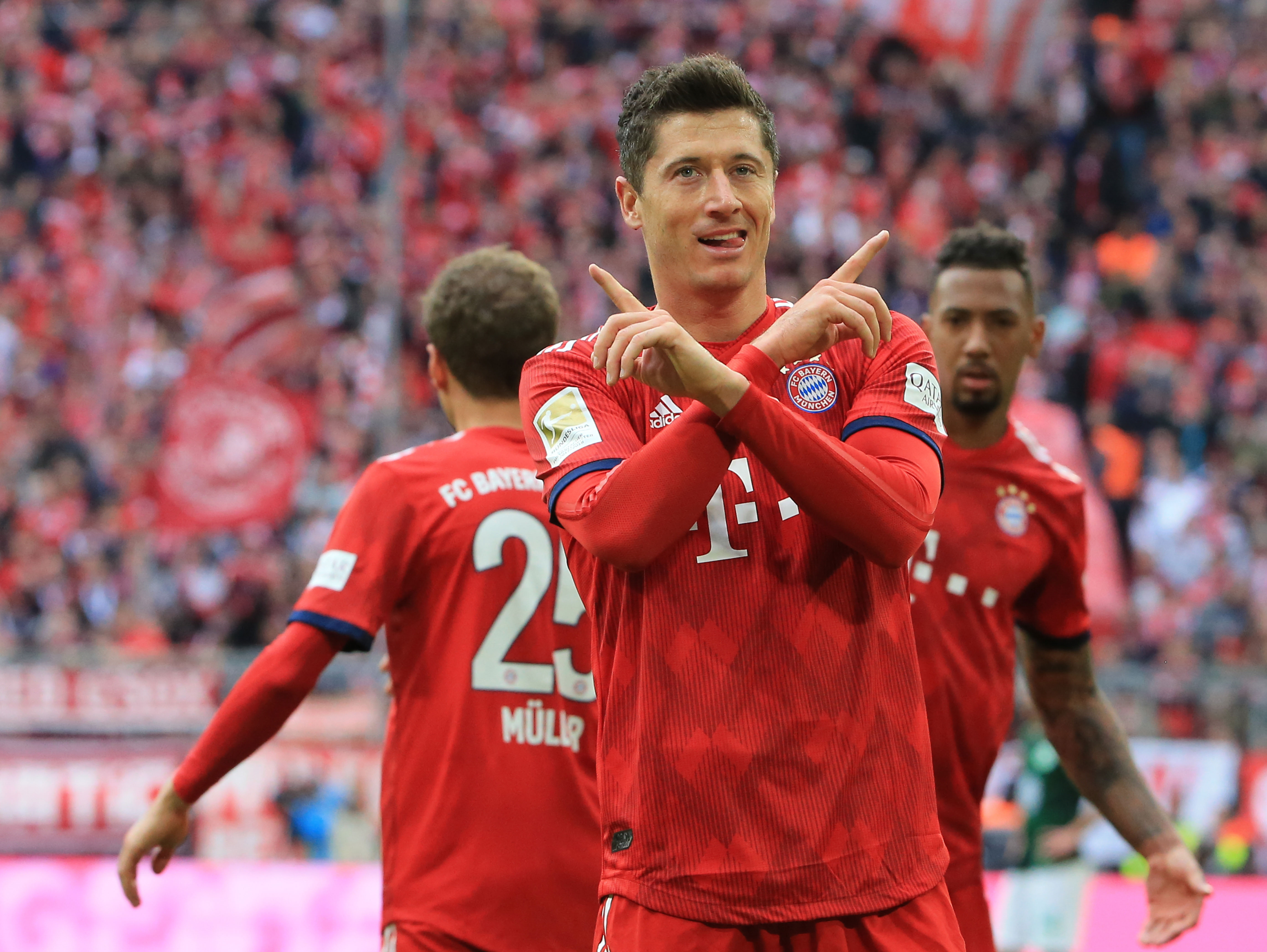 沙特联前瞻：利雅得新月两大将缺席，塞哈特海湾攻强守弱（沙特联前瞻：利雅得新月两主力无缘出战，塞哈特海湾攻强防弱）