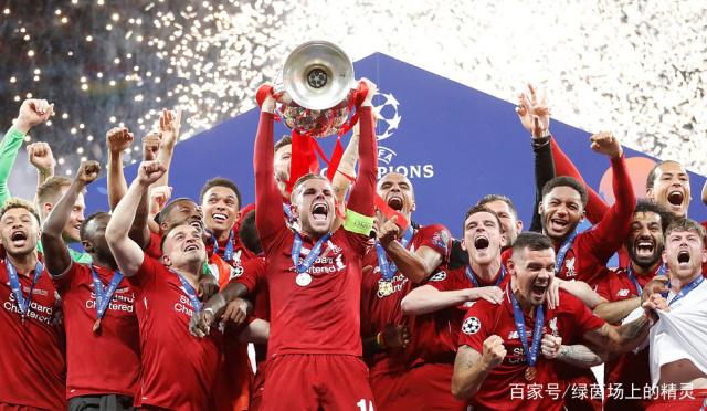 云南玉昆官宣续约赵宇豪徐宏杰 共绘足球新篇章（云南玉昆宣布与赵宇豪、徐宏杰续约 携手开启绿茵新征程）