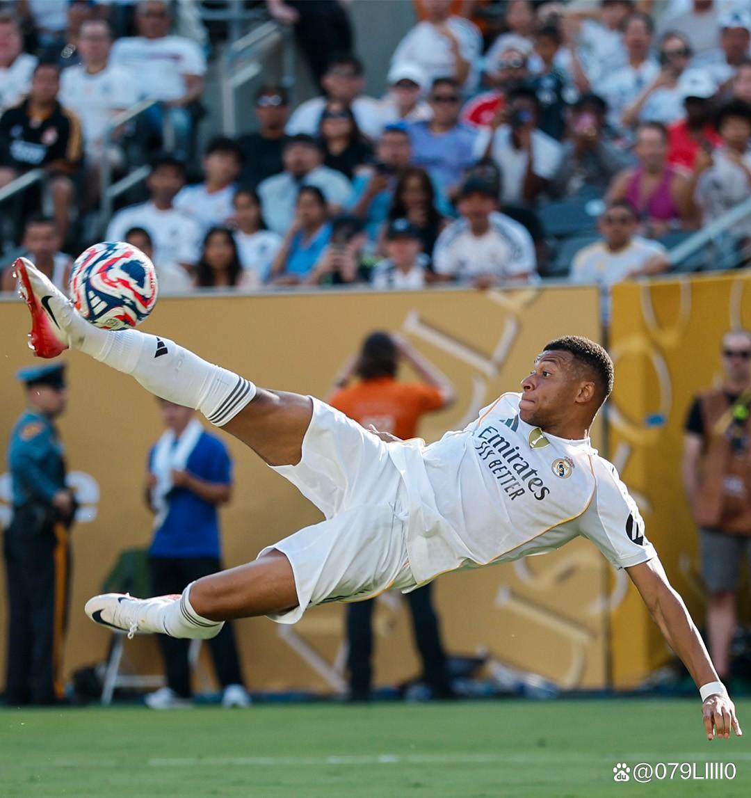 米体：劳塔罗近6个月奔波10.4万公里参加比赛，能绕地球三圈（米体：劳塔罗过去半年征战10.4万公里，足以绕地球三圈）