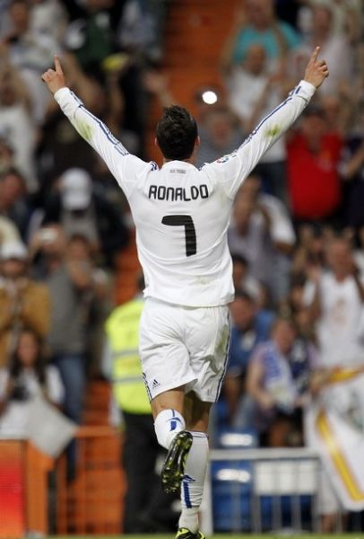 迪洛伦佐：今天状态不够出色，之后会分析比赛改进失误之处（迪洛伦佐：今日状态不佳，赛后将复盘纠正失误）