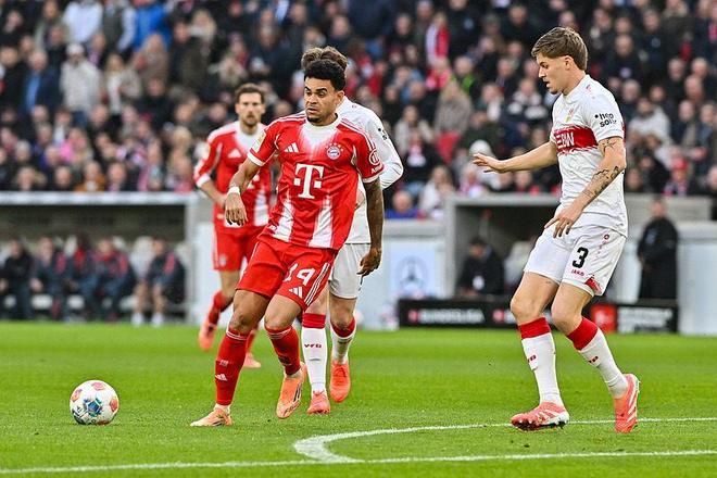 门将连续零封，稳定球队防线（门将连场零失球，稳固球队后防）