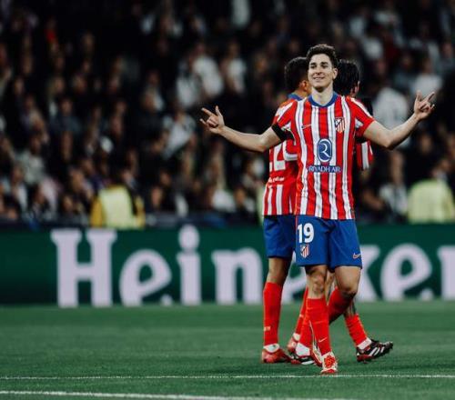 土媒：土超豪门贝西克塔斯计划以租借+选择买断方式签下桑乔（土耳其媒体：贝西克塔斯拟以先租后买方式引进桑乔）