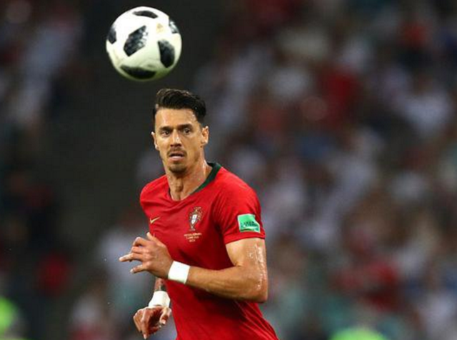 孔帕尼：拜仁必须不断大胜以震慑对手，冬歇期前不可放松（孔帕尼：拜仁要用连胜压制对手，冬歇期前绝不能松懈）